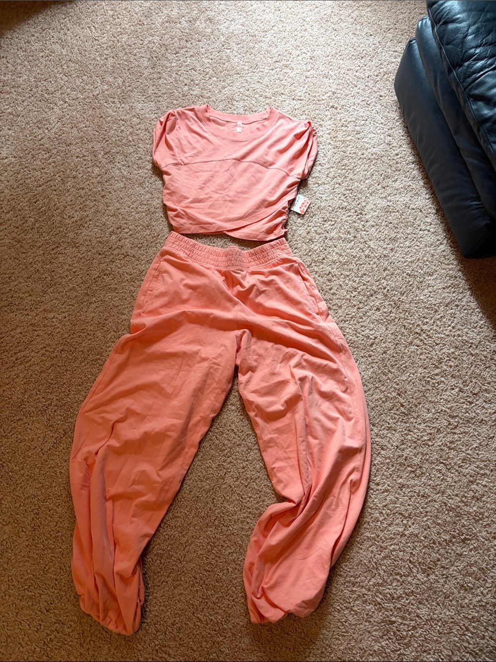 NWT Free People FP Movement Hot Shot Crossover 2-Piece Set - Size M Fruit Punch
